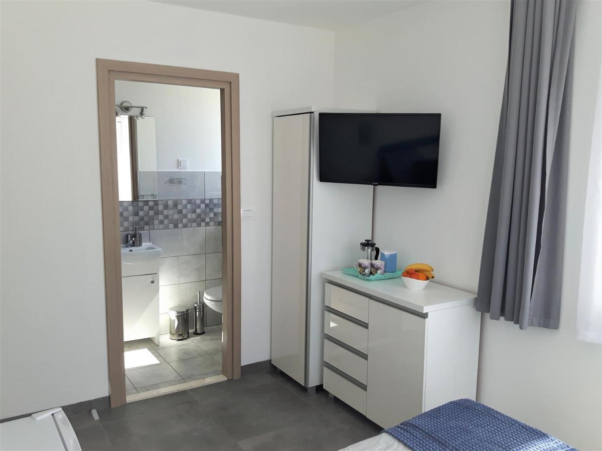 Apartmani Dalmacjia Гребастика Экстерьер фото