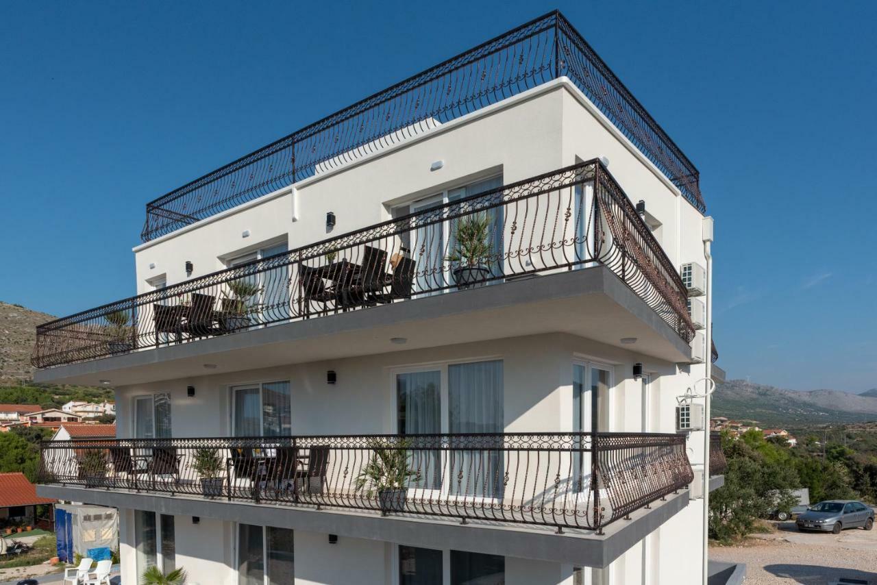 Apartmani Dalmacjia Гребастика Экстерьер фото