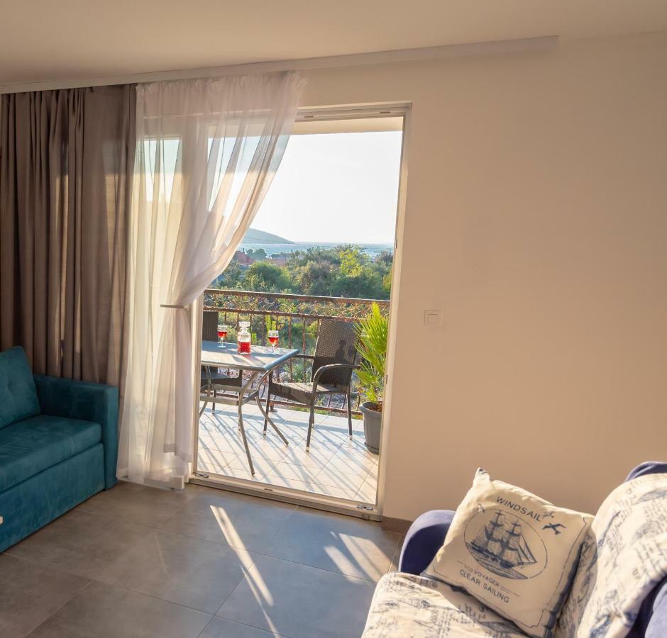 Apartmani Dalmacjia Гребастика Экстерьер фото