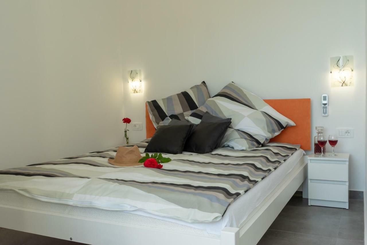 Apartmani Dalmacjia Гребастика Экстерьер фото