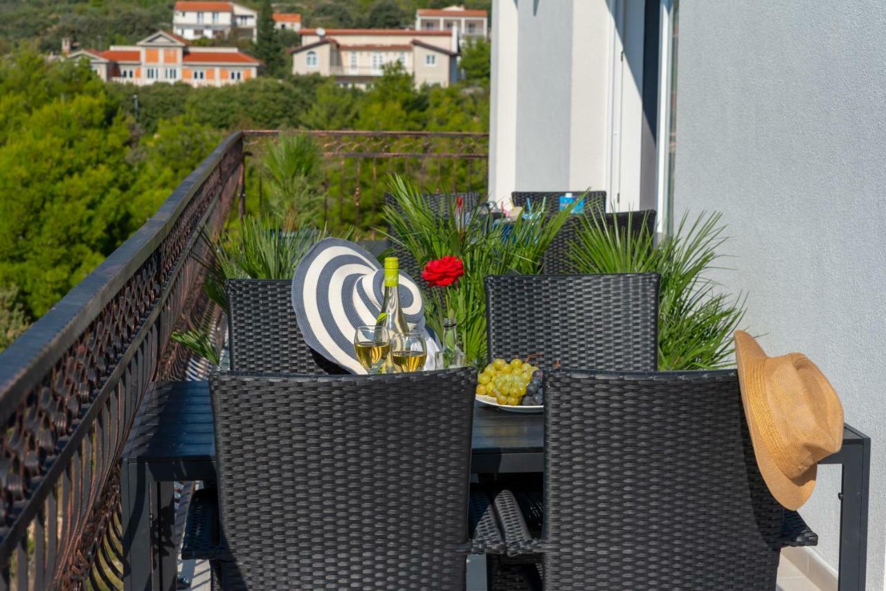 Apartmani Dalmacjia Гребастика Экстерьер фото