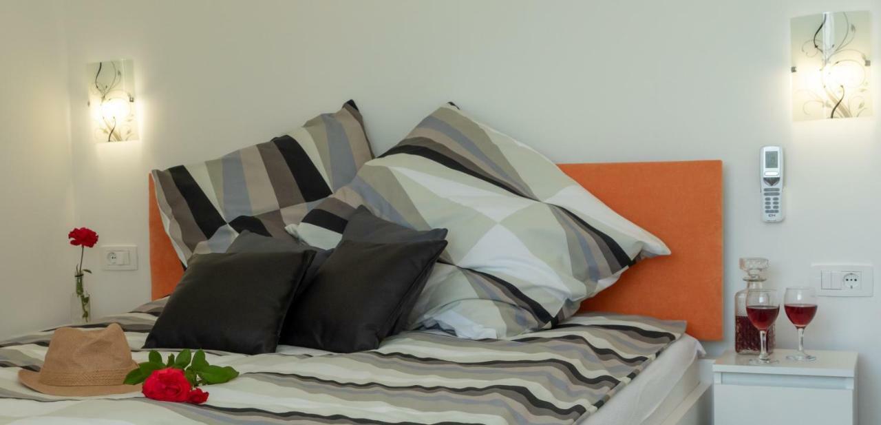Apartmani Dalmacjia Гребастика Экстерьер фото