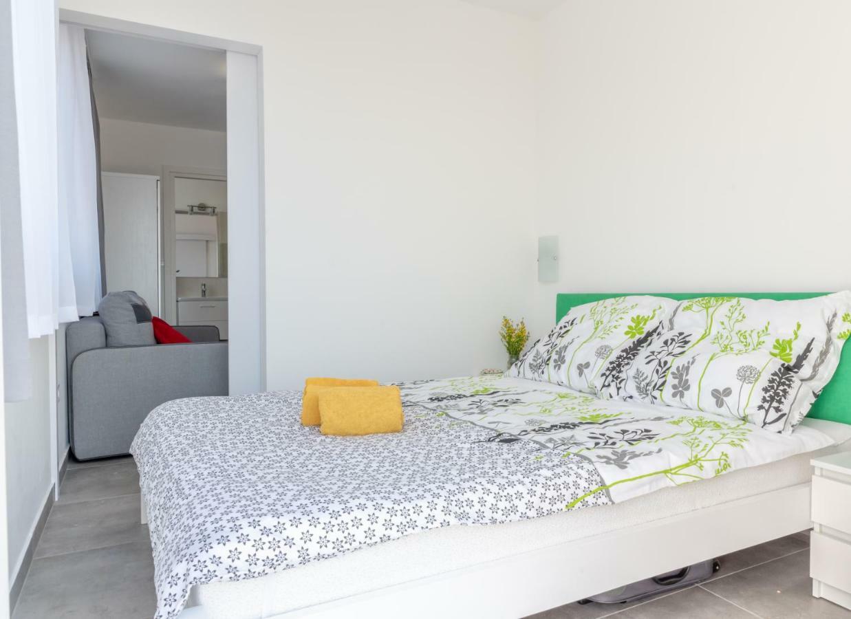 Apartmani Dalmacjia Гребастика Экстерьер фото