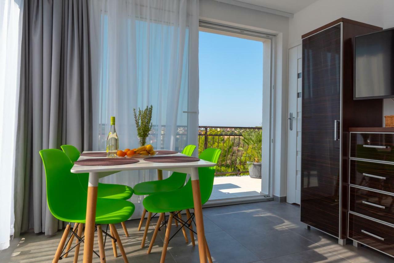 Apartmani Dalmacjia Гребастика Экстерьер фото