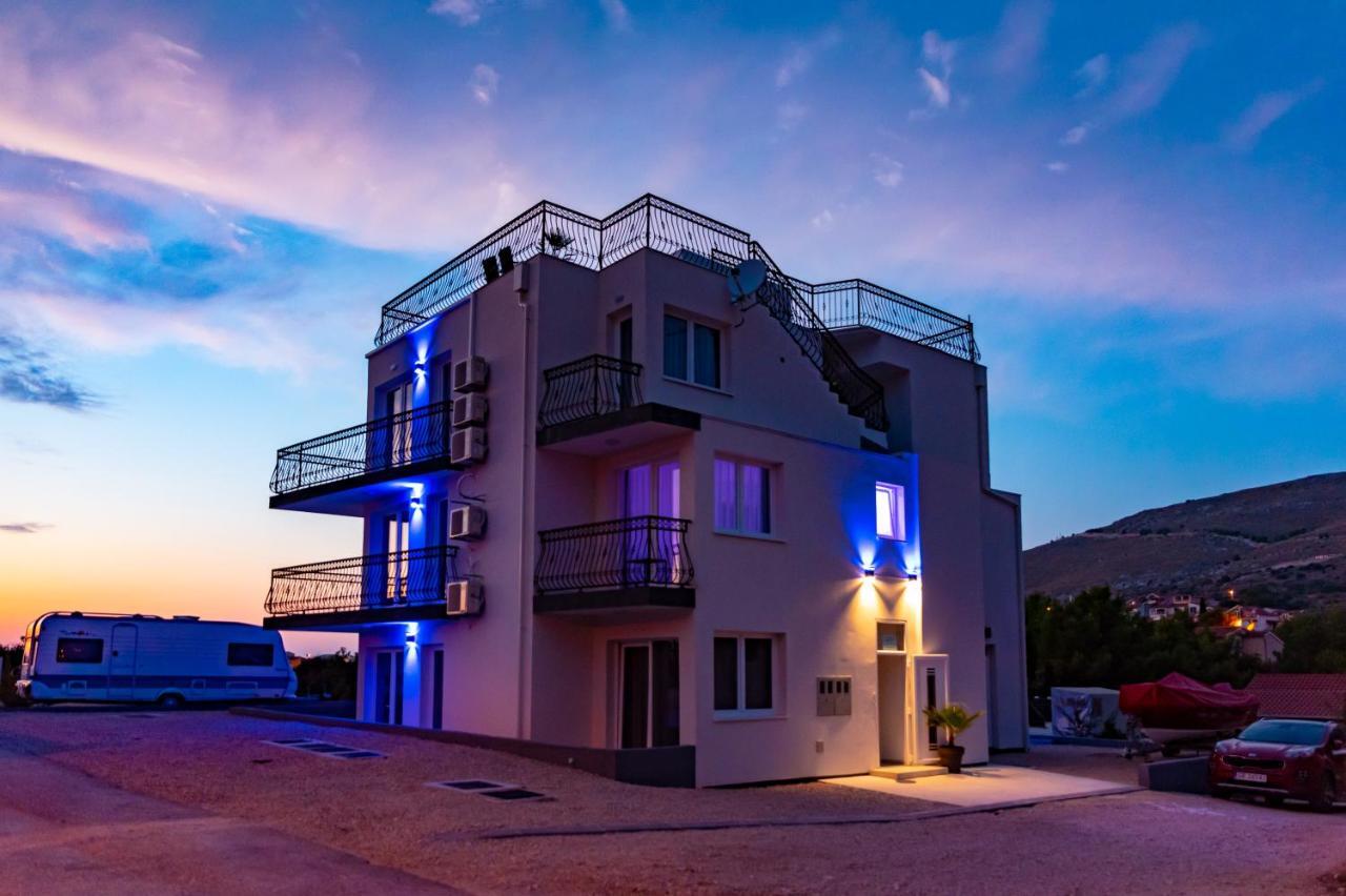 Apartmani Dalmacjia Гребастика Экстерьер фото
