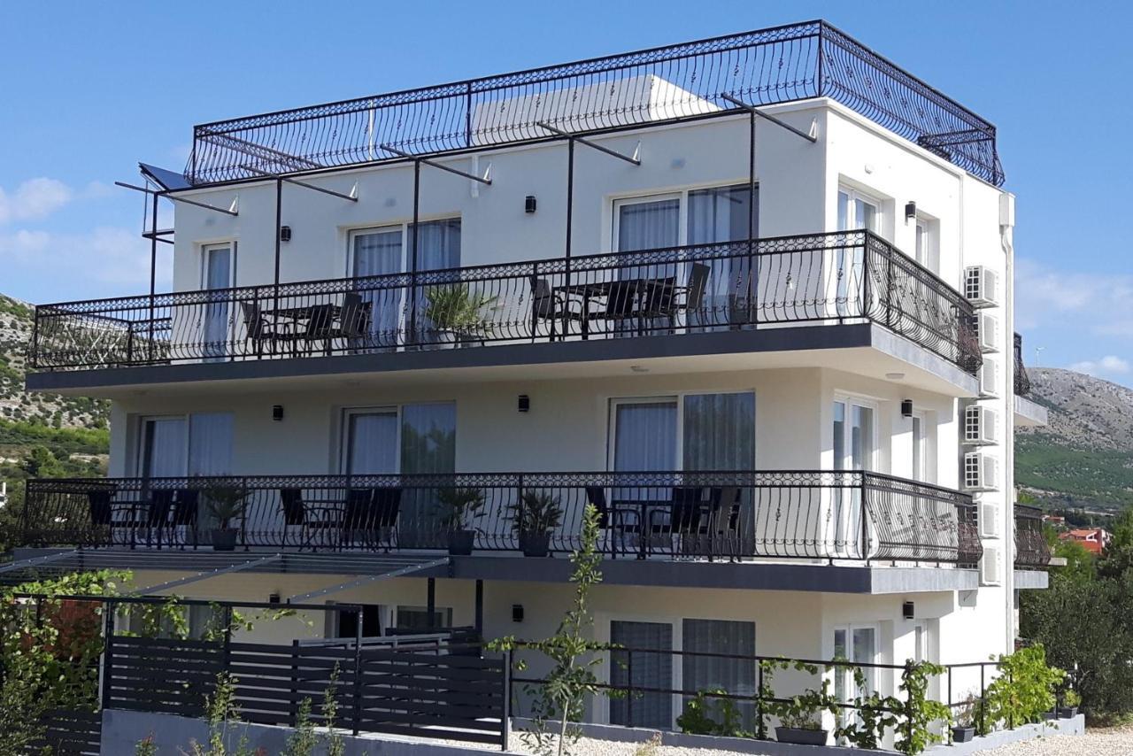 Apartmani Dalmacjia Гребастика Экстерьер фото