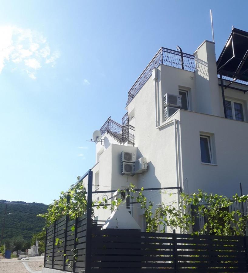 Apartmani Dalmacjia Гребастика Экстерьер фото